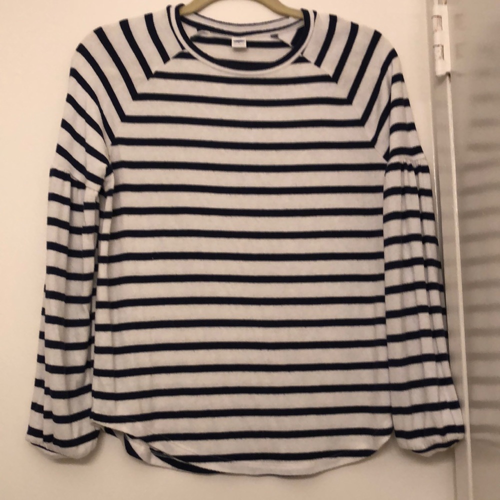 Old Navy Navy and White Stripped Tee